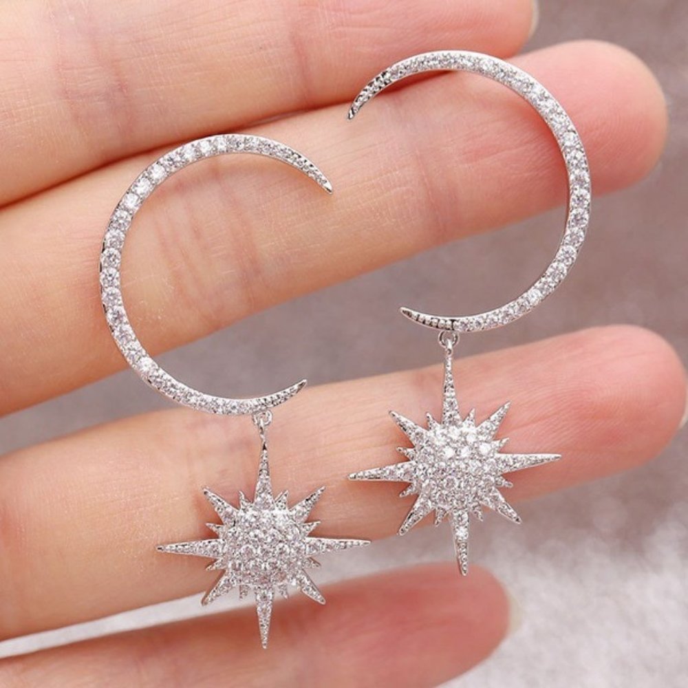 *NEW Silver/Gold Diamond Moon Star Drop Earrings - Picture 6 of 6